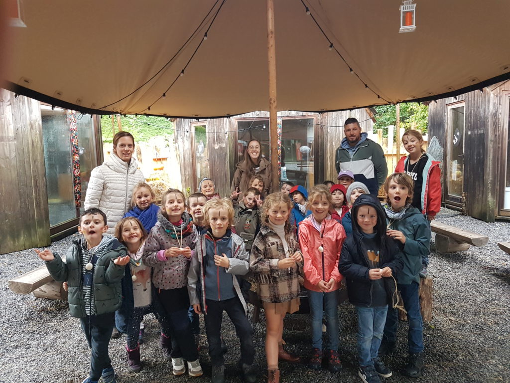 Les plus jeunes au Préhistomuseum de Ramioul.