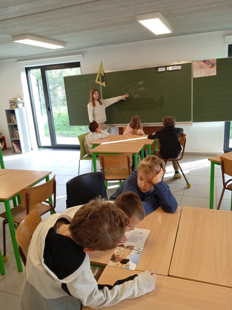 Lecture en trios